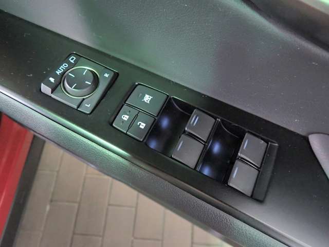 レクサス ＵＸ２５０ｈ バージョンＣ R1年 (近畿) 99