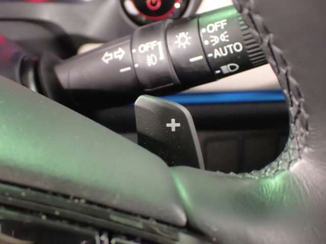 ホンダ ヴェゼル １．５ Ｅ：ＨＥＶ Ｚ プレイパッケージ R6年 (近畿) 99