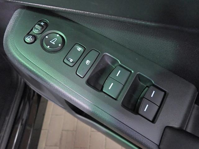 ホンダ ヴェゼル １．５ Ｅ：ＨＥＶ Ｚ R6年 (近畿) 99