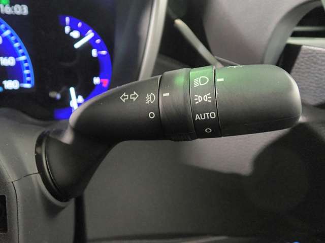 トヨタ カローラスポーツ １．２ Ｇ R1年 (近畿) 99