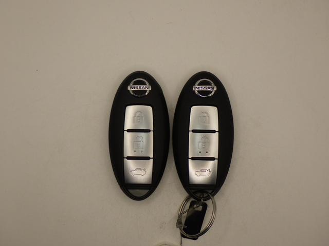 日産 フーガ ３．７ ３７０ＧＴ ＦＯＵＲ ４ＷＤ R4年 (近畿) 99