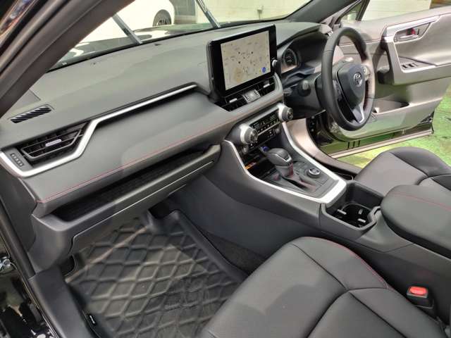トヨタ ＲＡＶ４　ＰＨＶ ２．５ プラグインハイブリッド Ｚ Ｅ－ＦＯＵＲ ４ＷＤ R7年 (近畿) 99