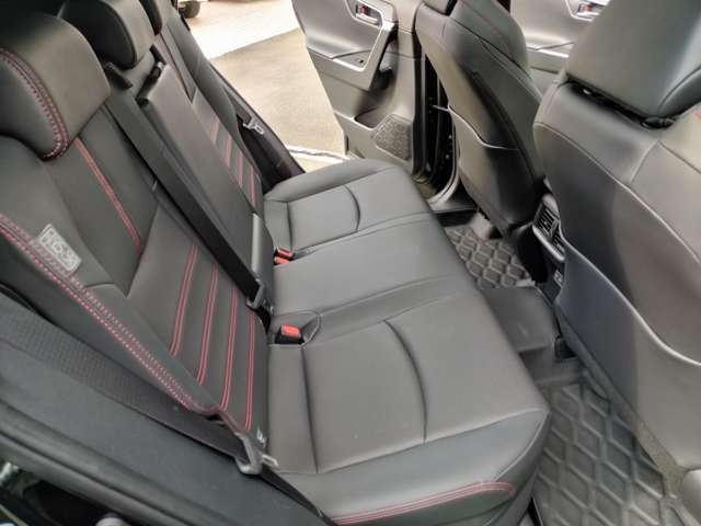 トヨタ ＲＡＶ４　ＰＨＶ ２．５ プラグインハイブリッド Ｚ Ｅ－ＦＯＵＲ ４ＷＤ R7年 (近畿) 99
