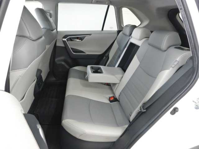 トヨタ ＲＡＶ４ ２．５ ハイブリッド Ｇ Ｅ－ＦＯＵＲ ４ＷＤ R3年 (九州・沖縄) 99