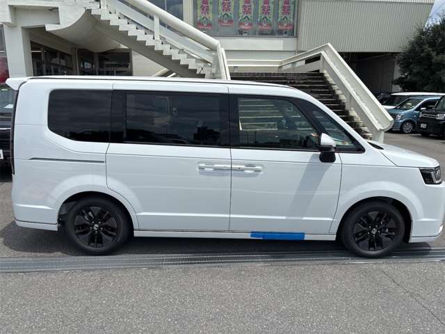 ホンダ ステップワゴン　ハイブリッド ２．０ Ｅ：ＨＥＶ スパーダ R8年 (近畿) 99