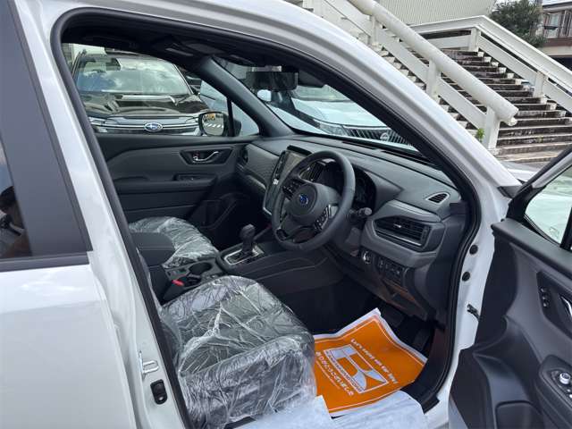 スバル フォレスター　ハイブリッド ２．５ エックスブレイク Ｓ：ＨＥＶ ＥＸ ４ＷＤ R8年 (近畿) 99