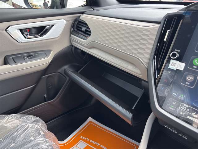 スバル フォレスター　ハイブリッド ２．５ プレミアム Ｓ：ＨＥＶ ＥＸ ４ＷＤ R8年 (近畿) 99