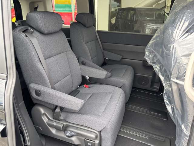 ホンダ ステップワゴン　ハイブリッド ２．０ Ｅ：ＨＥＶ エアー ＥＸ R8年 (近畿) 99