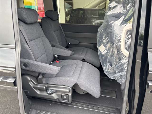 ホンダ ステップワゴン　ハイブリッド ２．０ Ｅ：ＨＥＶ エアー ＥＸ R8年 (近畿) 99