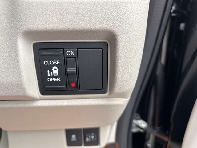 ホンダ Ｎ　ＢＯＸ ６６０ R8年 (近畿) 99