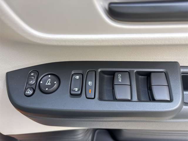ホンダ Ｎ　ＢＯＸ ６６０ ファッションスタイル モノトーン R8年 (近畿) 99