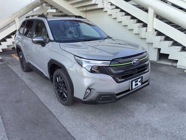 スバル フォレスター　ハイブリッド ２．５ エックスブレイク Ｓ：ＨＥＶ ＥＸ ４ＷＤ R8年 (近畿) 99