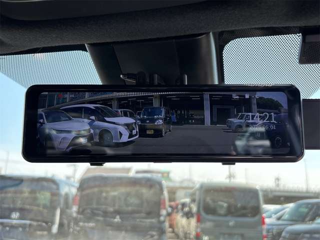 トヨタ ヤリスクロス　ハイブリッド １．５ ハイブリッド Ｚ R4年 (近畿) 99
