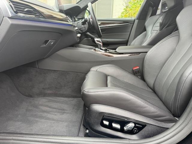 ＢＭＷ Ｍ５ ４．４ ４ＷＤ R1年 (中国) 99