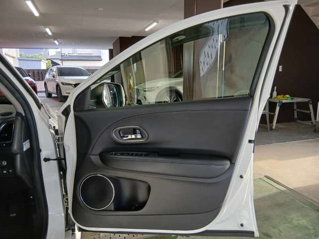 ホンダ ヴェゼル １．５ ハイブリッド Ｚ H26年 (九州・沖縄) 99