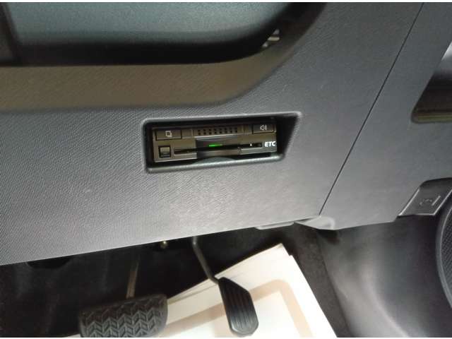 トヨタ アクア １．５ Ｇ H27年 (近畿) 99