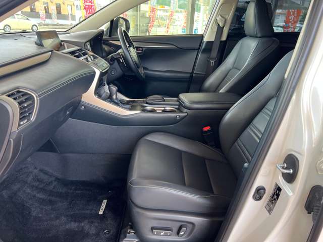 レクサス ＮＸ３００ｈ Ｉパッケージ H26年 (九州・沖縄) 99