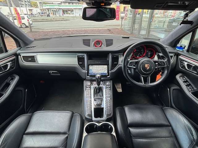 ポルシェ マカン ターボ ＰＤＫ ４ＷＤ H27年 (九州・沖縄) 99