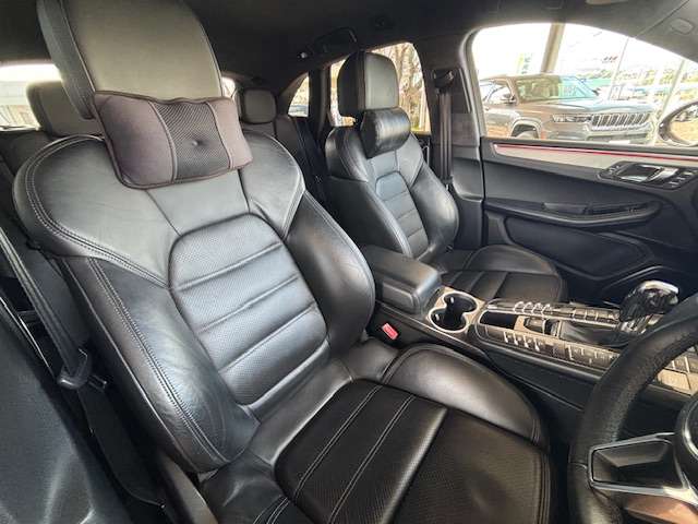 ポルシェ マカン ターボ ＰＤＫ ４ＷＤ H27年 (九州・沖縄) 99