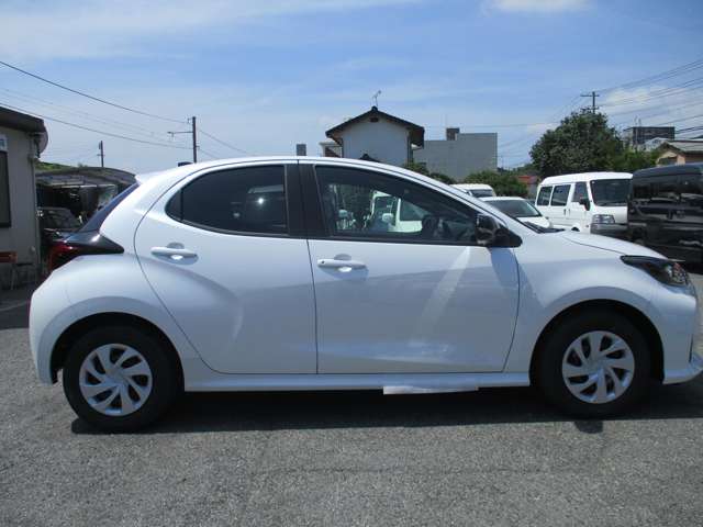 トヨタ ヤリス １．０ Ｇ R8年 (中国) 99