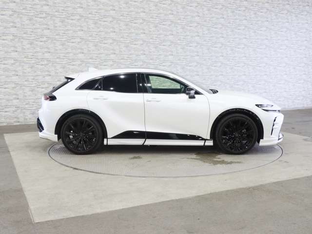 トヨタ クラウン　スポーツ　ハイブリッド ２．５ Ｚ Ｅ－ＦＯＵＲ ４ＷＤ R6年 (関東) 99