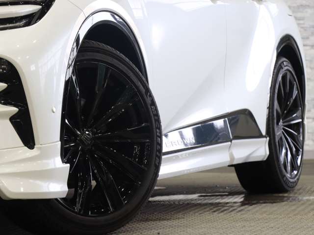 トヨタ クラウン　スポーツ　ハイブリッド ２．５ Ｚ Ｅ－ＦＯＵＲ ４ＷＤ R6年 (関東) 99