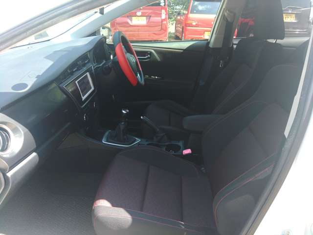 トヨタ オーリス １．８ ＲＳ Ｓパッケージ H25年 (東海) 99
