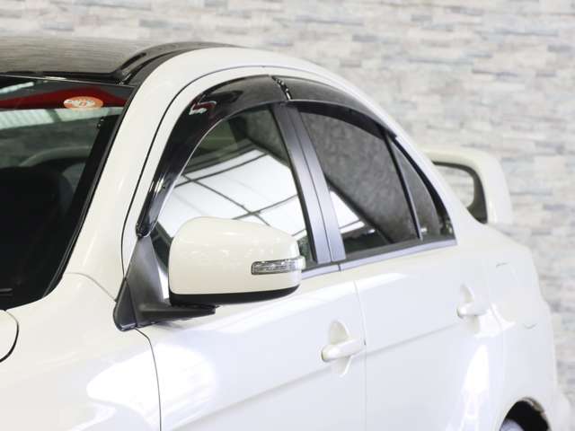 三菱 ランサー ２．０ ファイナルエディション ４ＷＤ H27年 (関東) 99