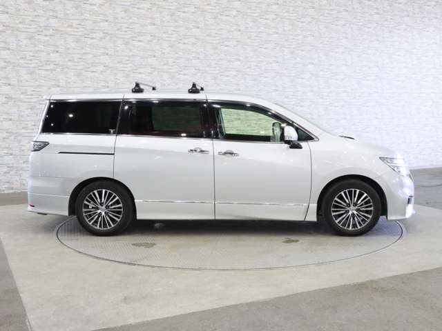 日産 エルグランド ３．５ ３５０ハイウェイスター ４ＷＤ H26年 (関東) 99