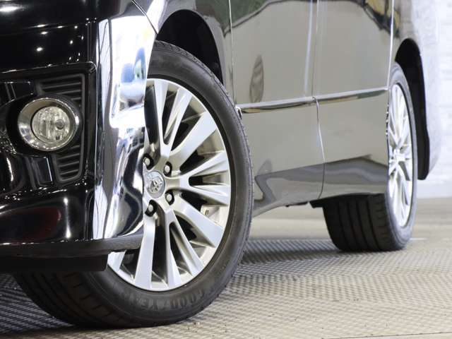 トヨタ ヴェルファイア ２．４ Ｚ ゴールデンアイズＩＩ H26年 (関東) 99