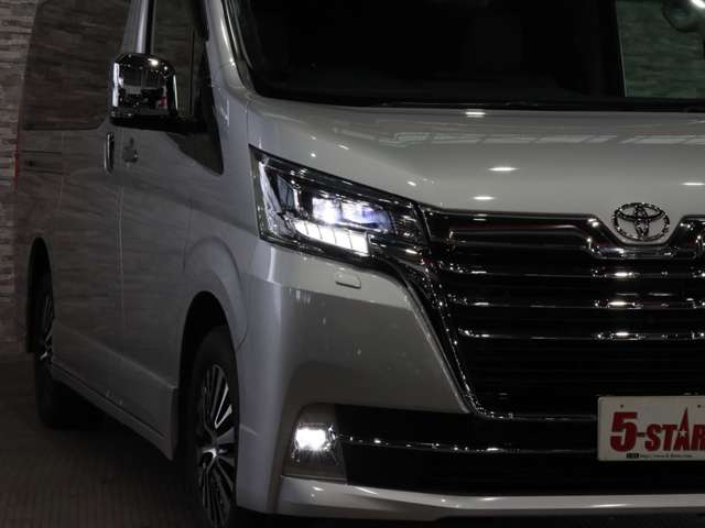 トヨタ グランエース ２．８ プレミアム ディーゼルターボ R2年 (関東) 99