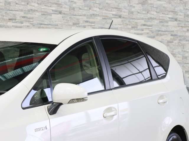 トヨタ プリウスΑ １．８ Ｓ H24年 (関東) 99