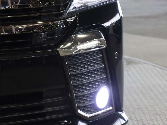 トヨタ ヴェルファイア ２．５ Ｚ Ａエディション ゴールデンアイズ H29年 (関東) 99