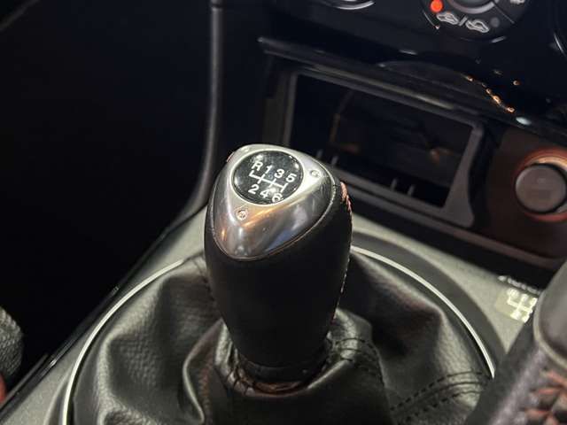 マツダ ＲＸ−８ スピリットＲ H25年 (関東) 99