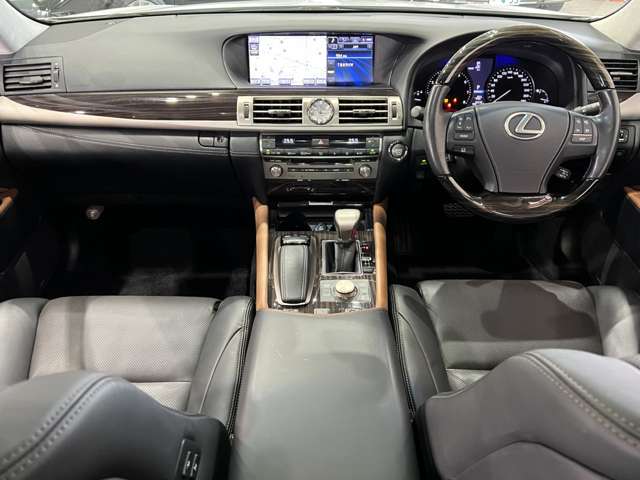 レクサス ＬＳ４６０ バージョンＣ　Ｉパッケージ H25年 (関東) 99