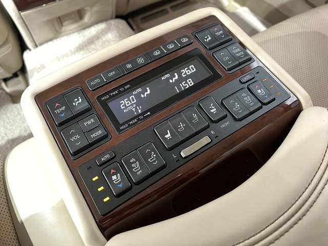 レクサス ＬＳ４６０ バージョンＬ H25年 (関東) 99