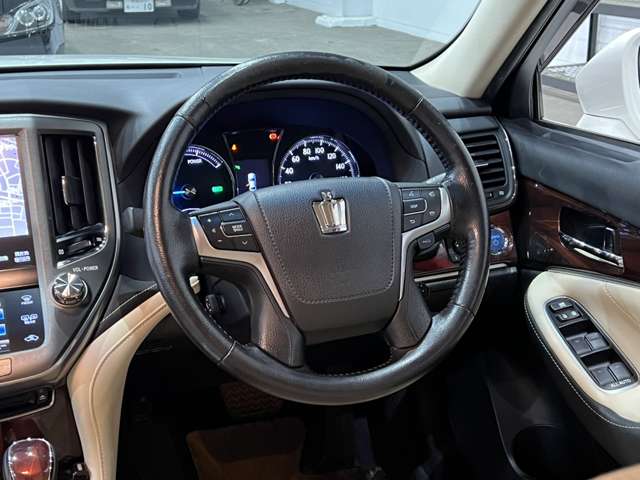 トヨタ クラウン　ハイブリッド ハイブリッド ２．５ ロイヤルサルーン H27年 (関東) 99