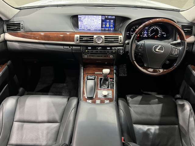 レクサス ＬＳ４６０ バージョンＣ　Ｉパッケージ H25年 (関東) 99
