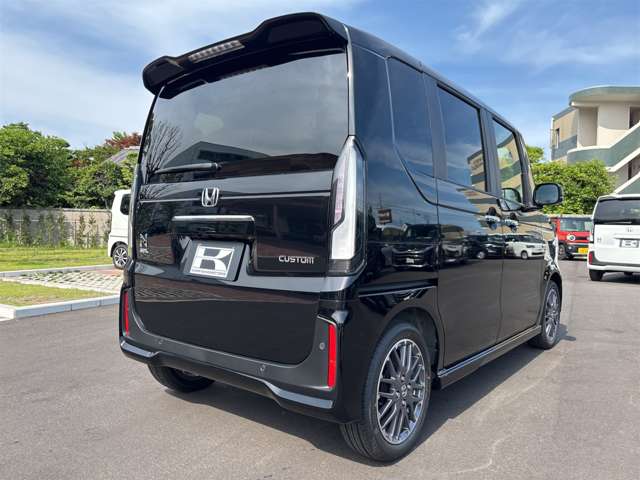 ホンダ Ｎ　ＢＯＸ カスタム ６６０ ターボ R8年 (九州・沖縄) 99
