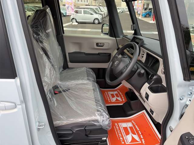 ホンダ Ｎ　ＢＯＸ ６６０ R8年 (九州・沖縄) 99