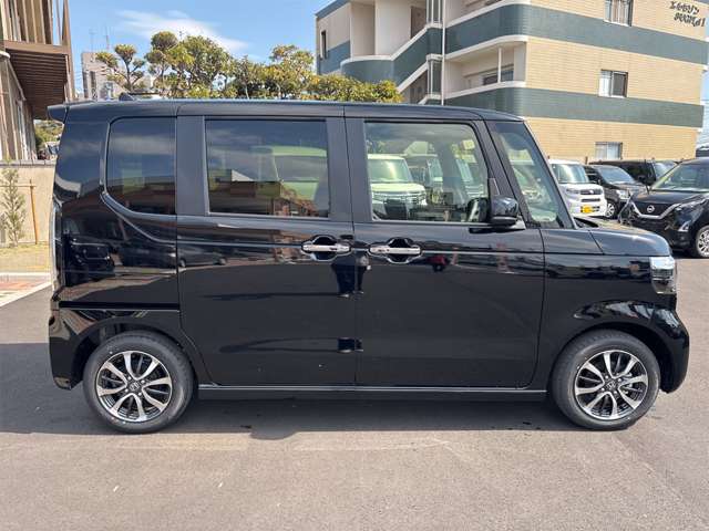 ホンダ Ｎ　ＢＯＸ カスタム ６６０ R8年 (九州・沖縄) 99