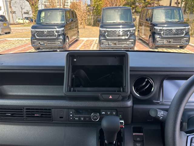 ホンダ Ｎ　ＢＯＸ カスタム ６６０ R8年 (九州・沖縄) 99