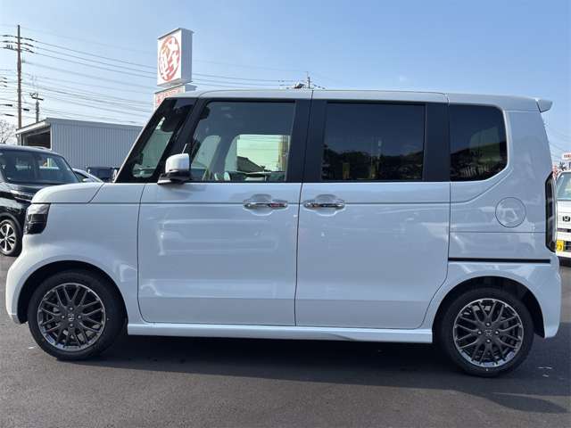 ホンダ Ｎ　ＢＯＸ カスタム ６６０ ターボ R8年 (九州・沖縄) 99