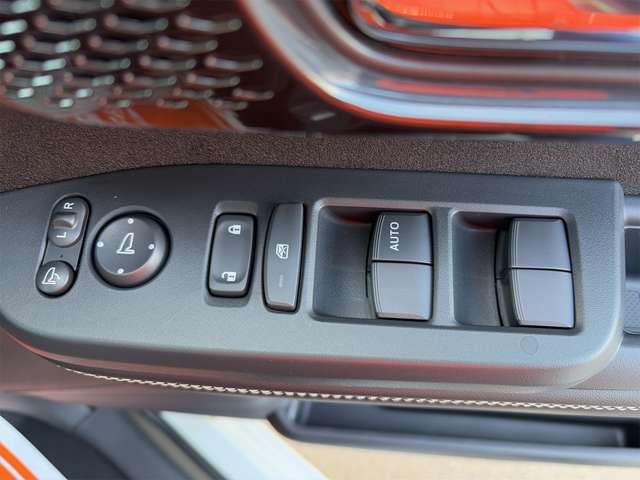 ホンダ Ｎ　ＢＯＸ カスタム ６６０ ターボ R8年 (九州・沖縄) 99