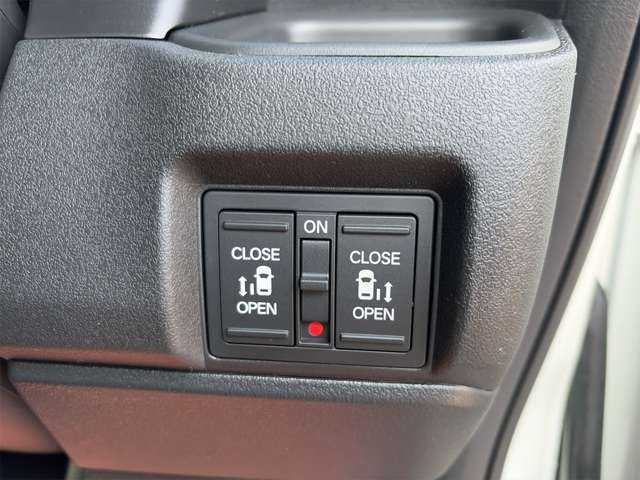 ホンダ Ｎ　ＢＯＸ カスタム ６６０ ターボ R8年 (九州・沖縄) 99