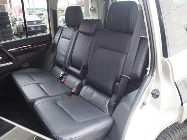 三菱 パジェロ ３．２ ロング スーパーエクシード ディーゼルターボ ４ＷＤ H26年 (甲信越・北陸) 99