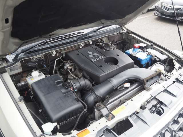 三菱 パジェロ ３．２ ロング スーパーエクシード ディーゼルターボ ４ＷＤ H26年 (甲信越・北陸) 99