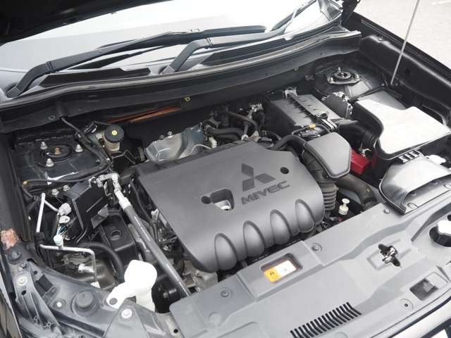 三菱 アウトランダー ２．４ ２４Ｇ セーフティパッケージ ４ＷＤ H28年 (甲信越・北陸) 99