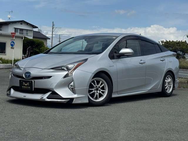 トヨタ プリウス １．８ Ａ H28年 (東海) 99