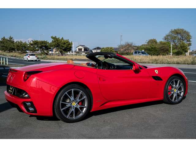 フェラーリ カリフォルニア Ｆ１ ＤＣＴ H21年 (東海) 99